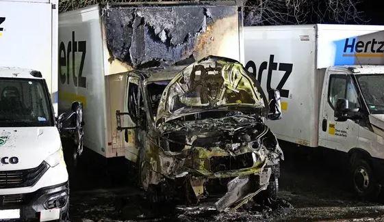Alemania: nuevo incendio solidario contra Hertz