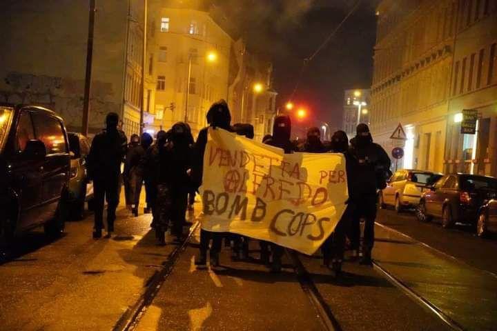 Alemania: manifestación espontánea, daños y barricadas en el este de la ciudad